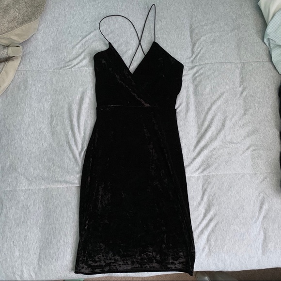 Velvet Dress - Picture 2 of 6